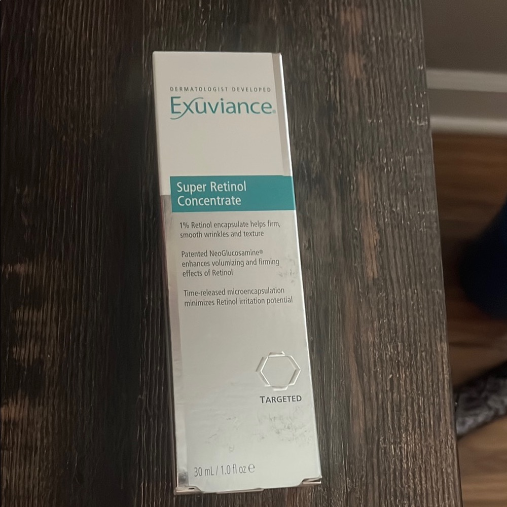 Super Retinol Concentrate - White and Teal